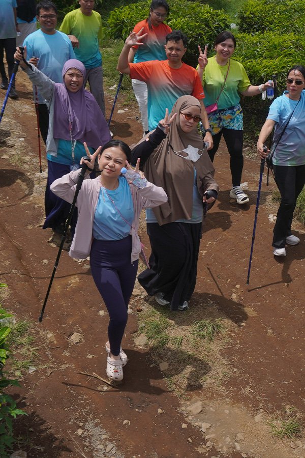 Trekking Kebun Teh